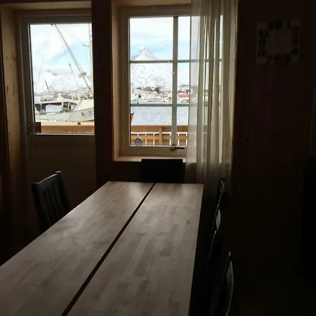 Svolvaergeita * Svolvaer