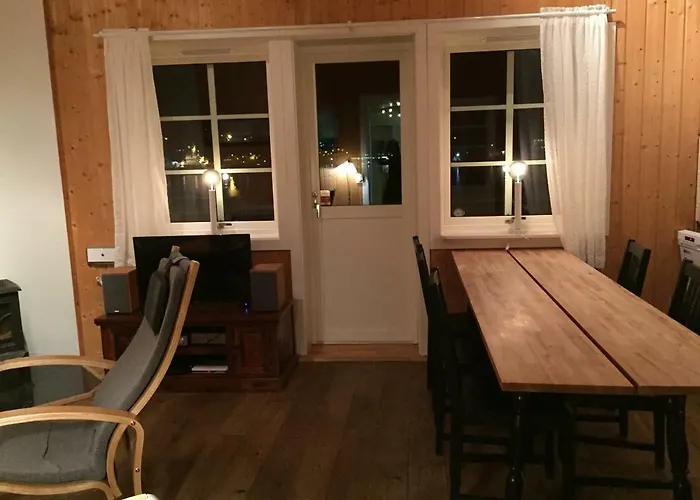 Svolvaergeita Apartment *